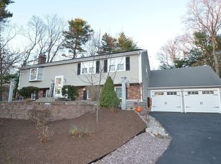 7 Dunbar Ct, Walpole, MA 02081