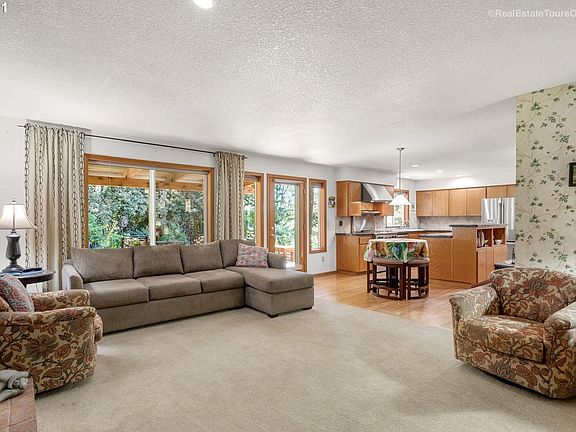 4th image of 1519 SE 115th Ct