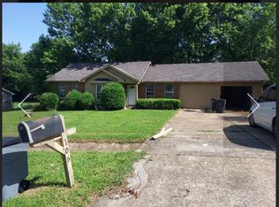 106 Hidden Valley Dr, Jackson, TN 38305