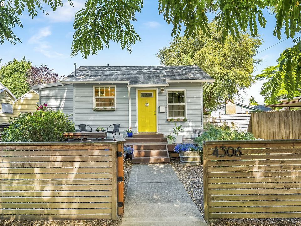 1st image of 4306 SE 54th Ave