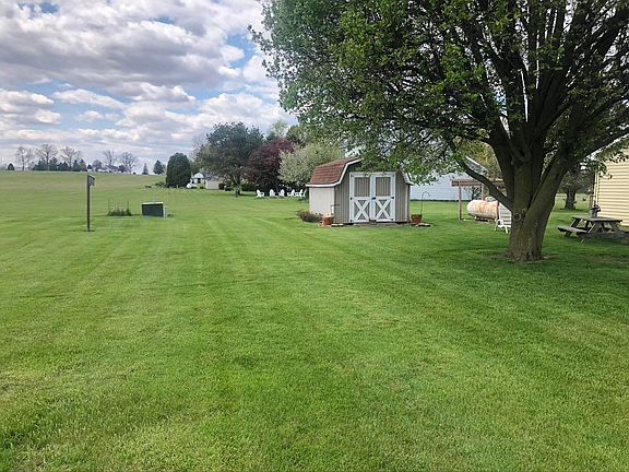 4th image of 3383 Adell Dr