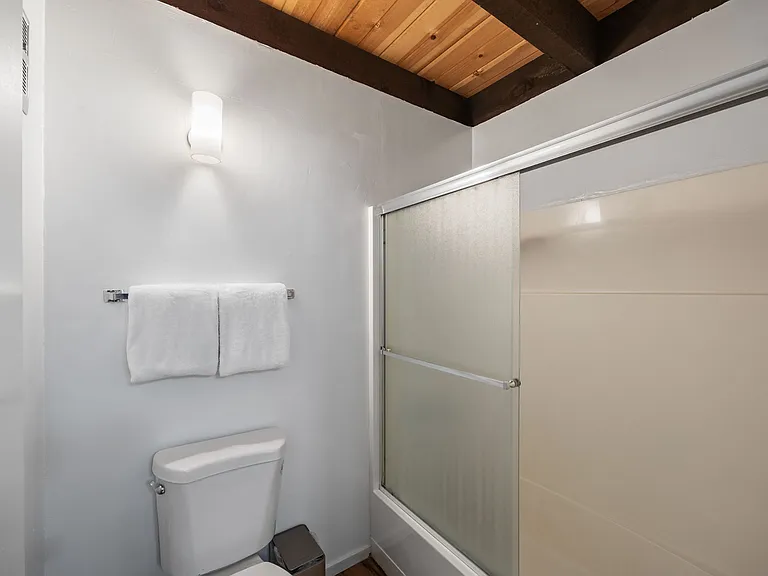 1001 Commonwealth Dr #179 — Photo 8