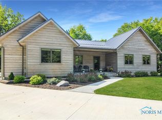 4488 E Weyhe Rd, Pt Clinton, OH 43452