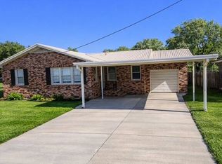 1110 Lucas St, Jennings, LA 70546
