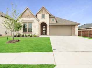 211 Comanche Trl, Alvarado, TX 76009