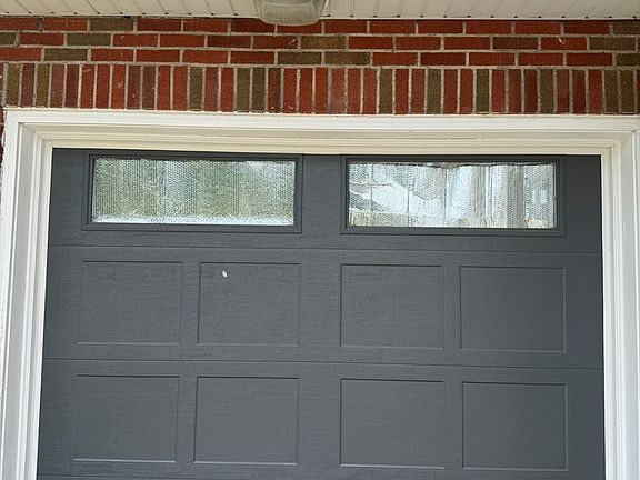 5th image of 211 N Ely St