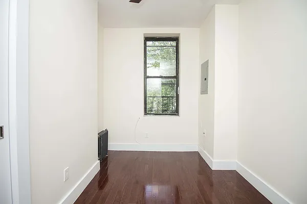 Rented by New Amsterdam Realty Group | media 14
