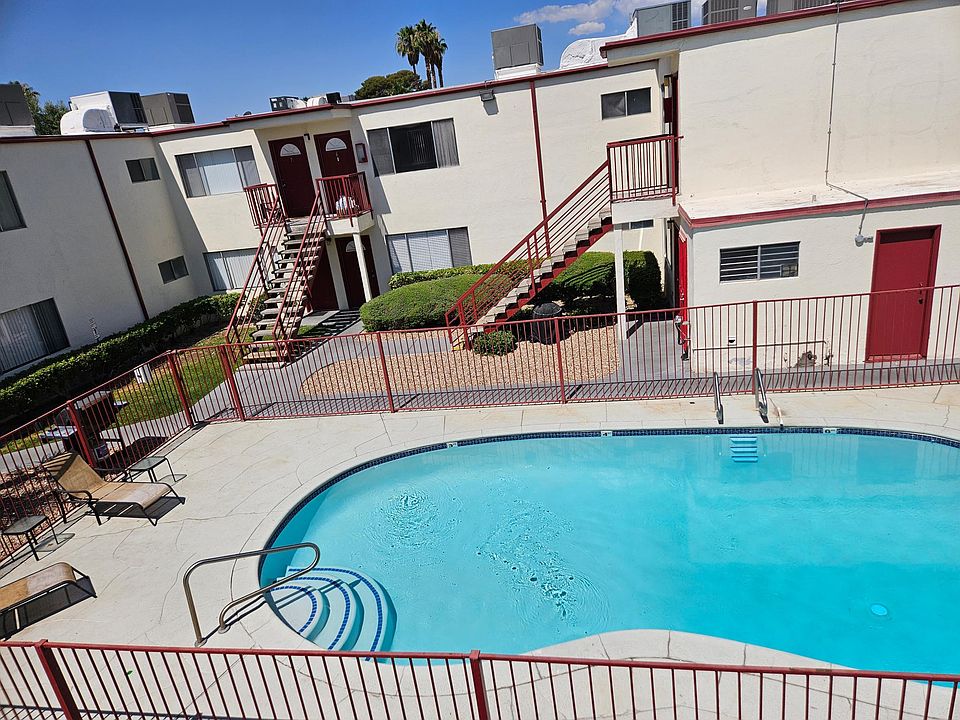 2nd image of 5900 Bromley Ave #5