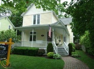 33208 Oakland Ave, Farmington, MI 48336