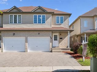206 Buttercup Ct, Waterloo, ON N2V2W8