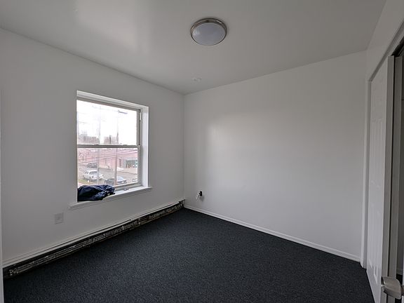 5th image of 528 Beach 32 St #3