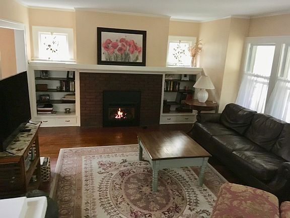 2nd image of 4016 N Prospect Ave