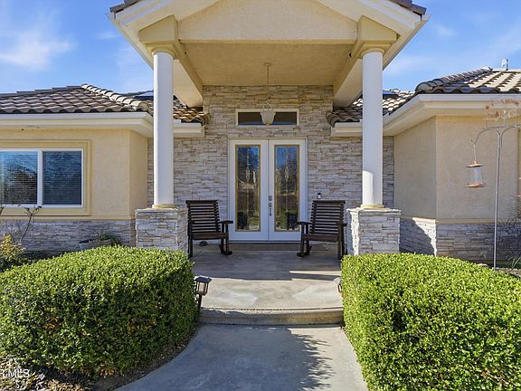 3rd image of 29300 Peregrine Pl