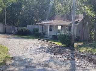 1481 S Heights Ct, Columbus, IN 47201
