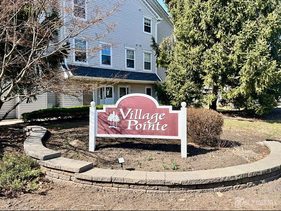 207 Prestwick Way #207
