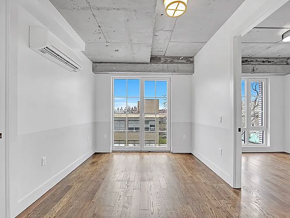 3rd image of 31-44 37th St #3G