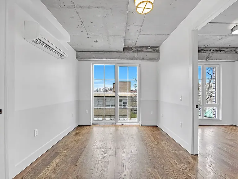 31-44 37th St #3G — Photo 3