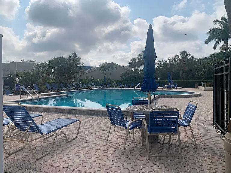 1324 Pasadena Ave S #206 — Photo 46