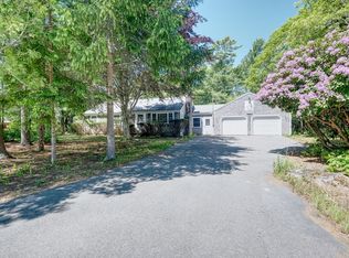175 Knotty Pine Ln, Barnstable, MA 02630