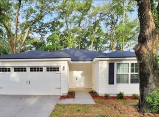 11138 Pine St, Jacksonville, FL 32218