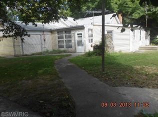 14525 Main St, Buchanan, MI 49107