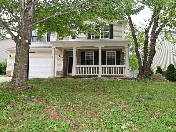 2nd image of 1696 W Hennessey St