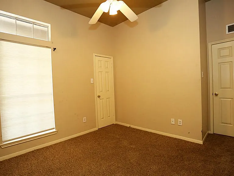 1718 Calmar Dr — Photo 23