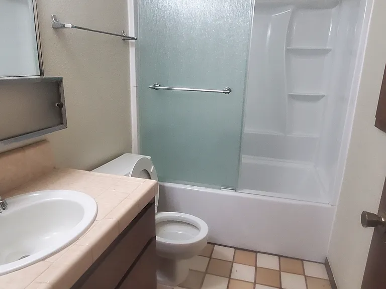 309 Almond Ave — Photo 10