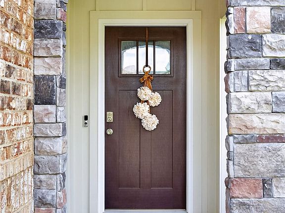 2nd image of 690 High Field Ct