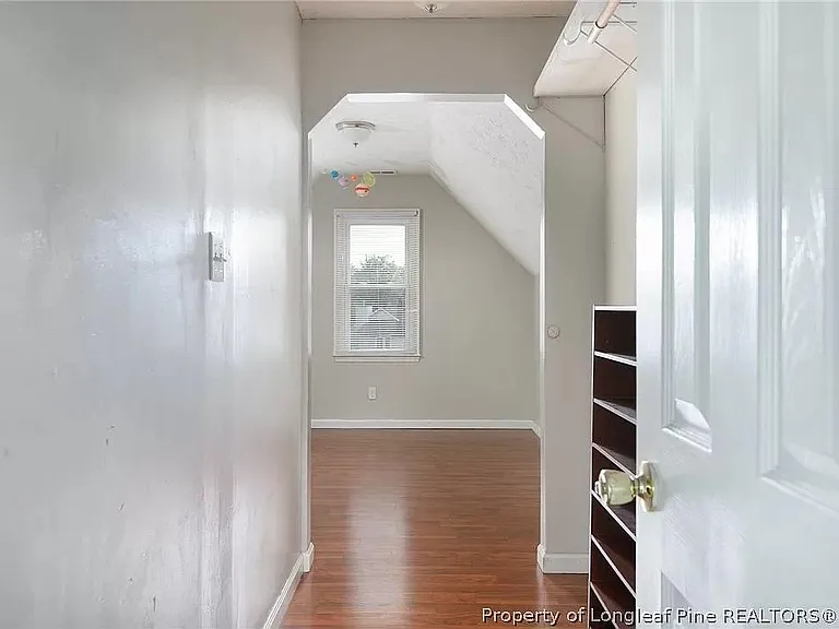 100 Pigeonhouse Ct — Photo 14