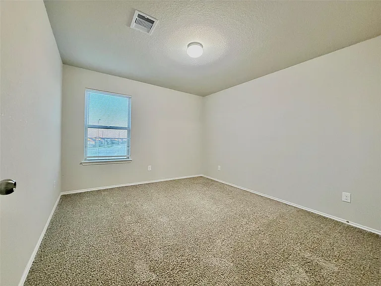 5410 Pembrokeshire Cir — Photo 21