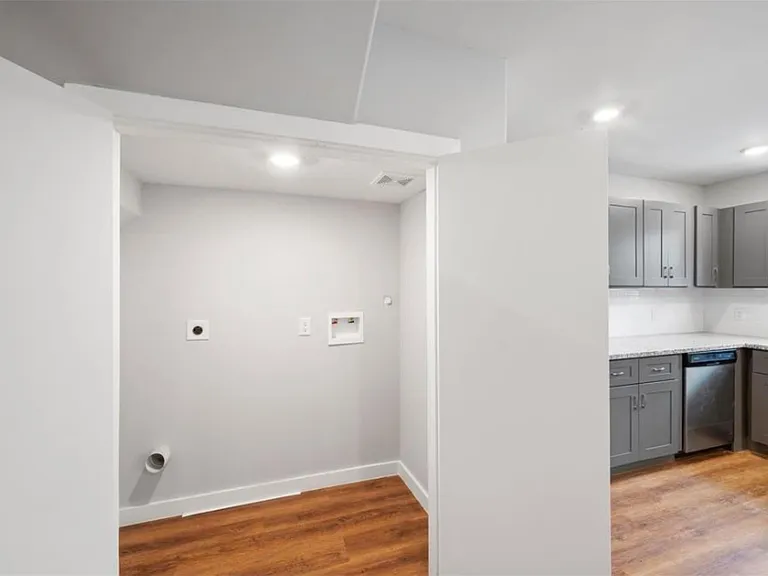8120 Laura Koppe Rd #B — Photo 11