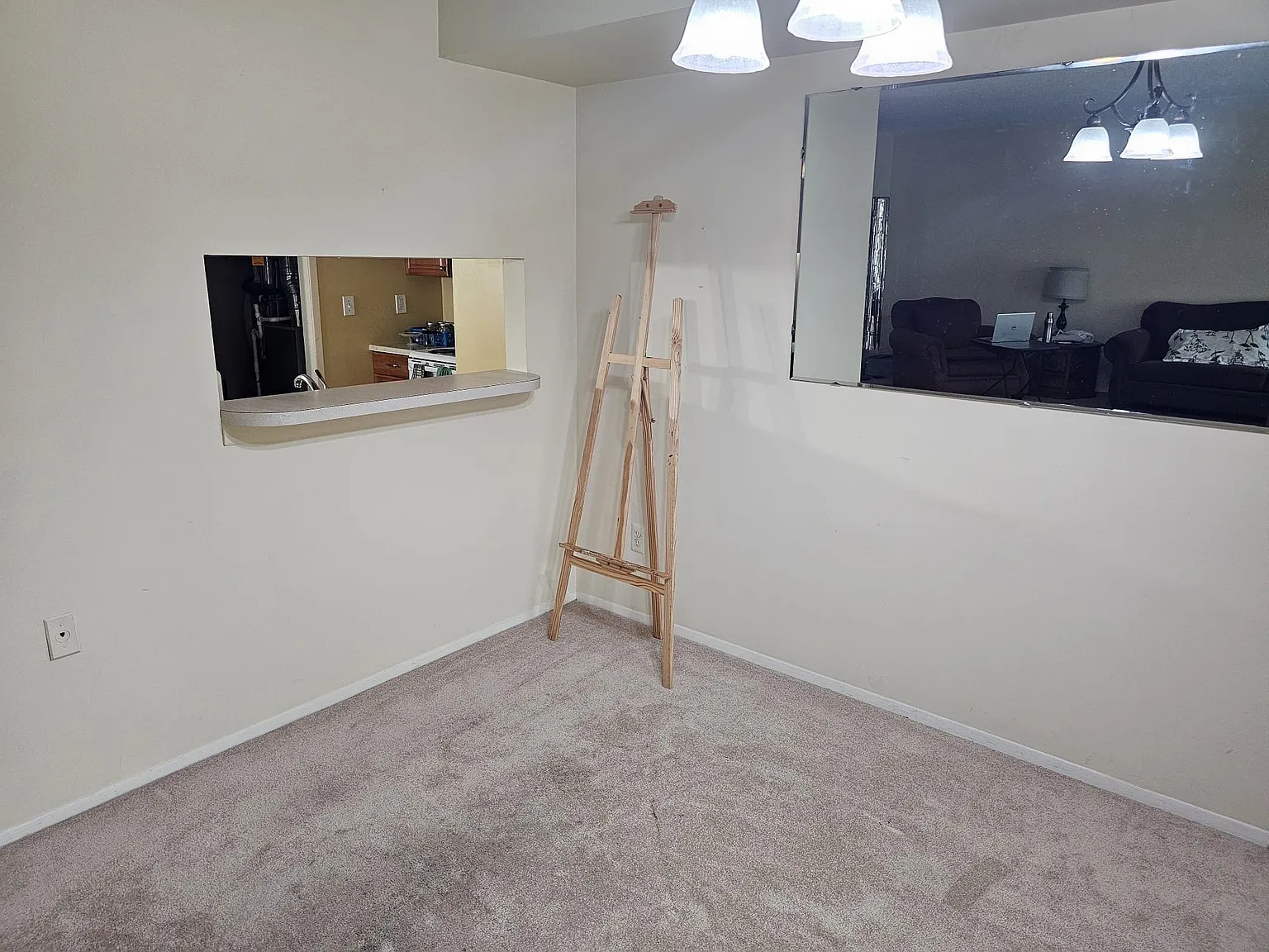 2 bed, 1370 sqft, $1,800 — Photo 2