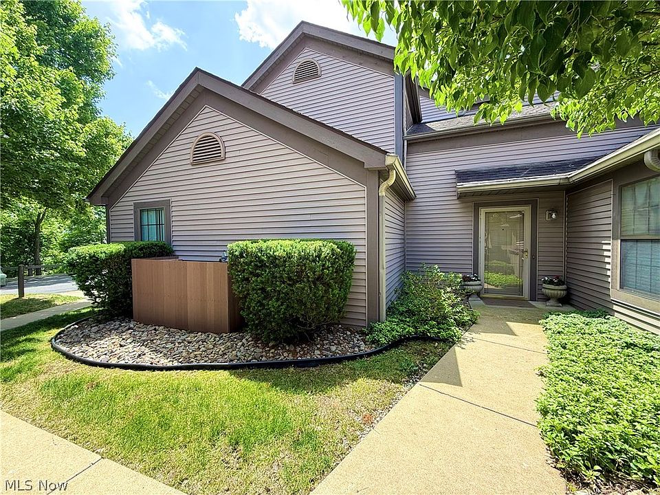 1st image of 4084 Saint Andrews Ct Unit 2