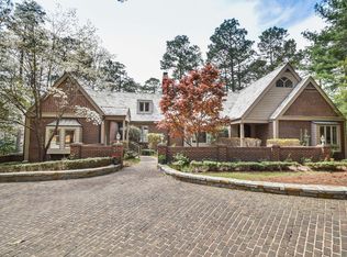 290 Lake Dornoch Dr, Pinehurst, NC 28374