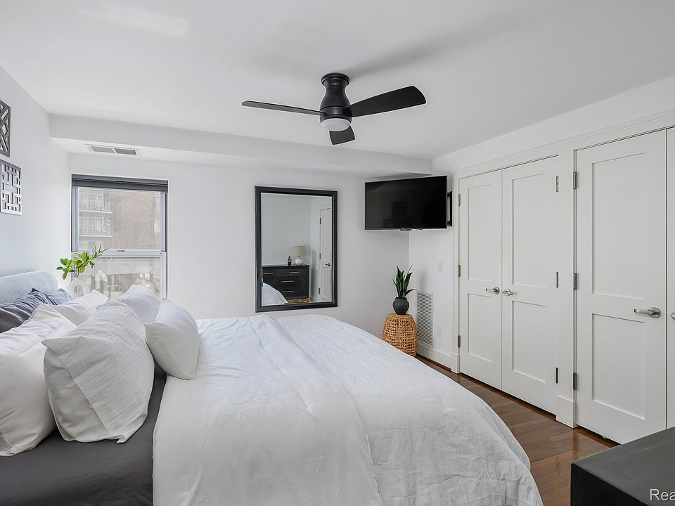 411 S Old Woodward Ave Unit 529, photo 12