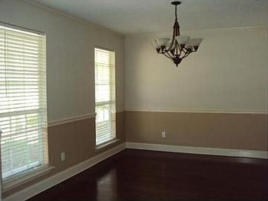 3rd image of 219 Richland Dr E