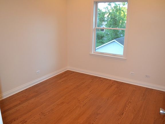 3rd image of 321 Euclid Ave #2