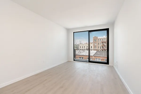 Rented by Modern Spaces | media 18