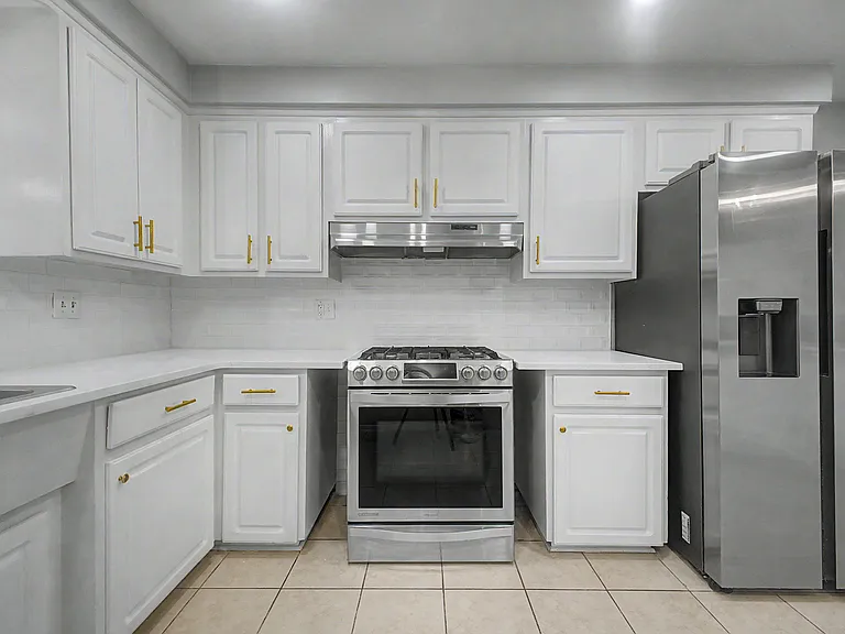 8108 Whitefield St — Photo 12