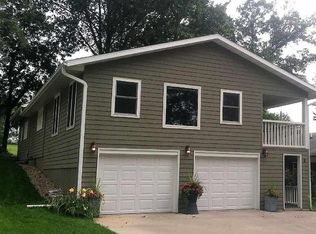 8 Hickory Grv, Macomb, IL 61455