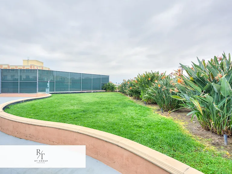 580 W Main St #302 — Photo 35