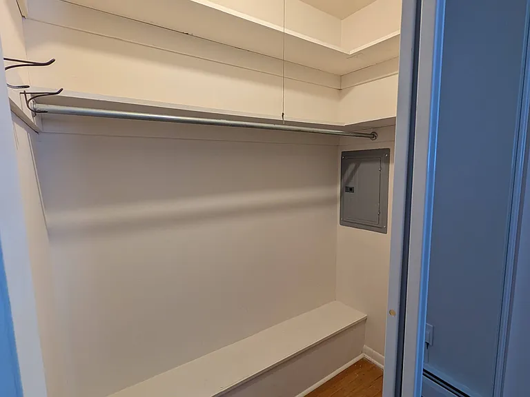 340 Woodlawn Ter #F5 — Photo 11