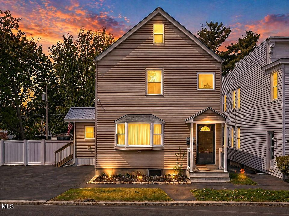 1st image of 1343 7th Avenue