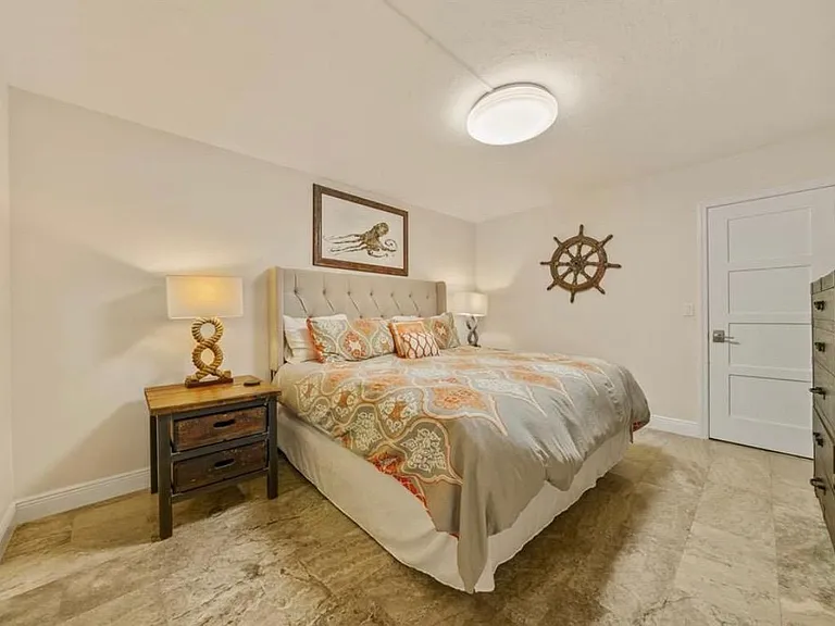 3801 E Bay Dr #110 — Photo 17