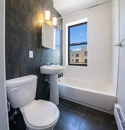 4th image of 107 N Grove St #209