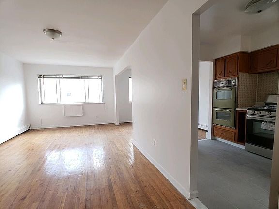 3rd image of 3042 38th St #2