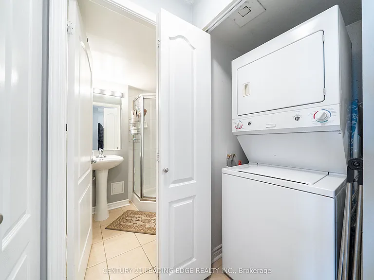 17 Barberry Pl #808 — Photo 35