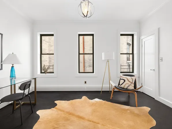 105 Manhattan Avenue image 13 of 20