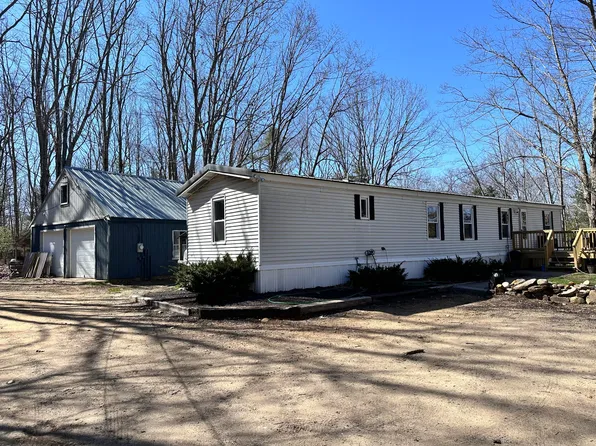 139 Long Swamp Road, Lebanon, ME 04027